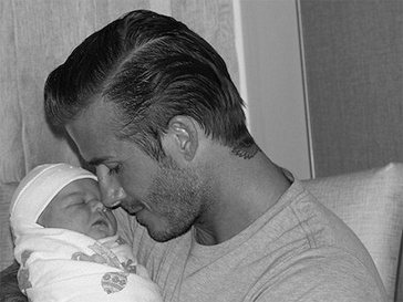 На теле Дэвида Бекхэма (David Beckham) появилась еще одна татуировка На теле Дэвида Бекхэма (David Beckham) появилась еще одна татуировка