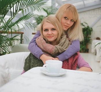Дарья, 20 лет (на фото – на первом плане) «Помогая другим, мы понимаем себя» Дарья, 20 лет (на фото – на первом плане) «Помогая другим, мы понимаем себя»