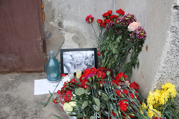 Цветы у дома на Агрономической Цветы у дома на Агрономической