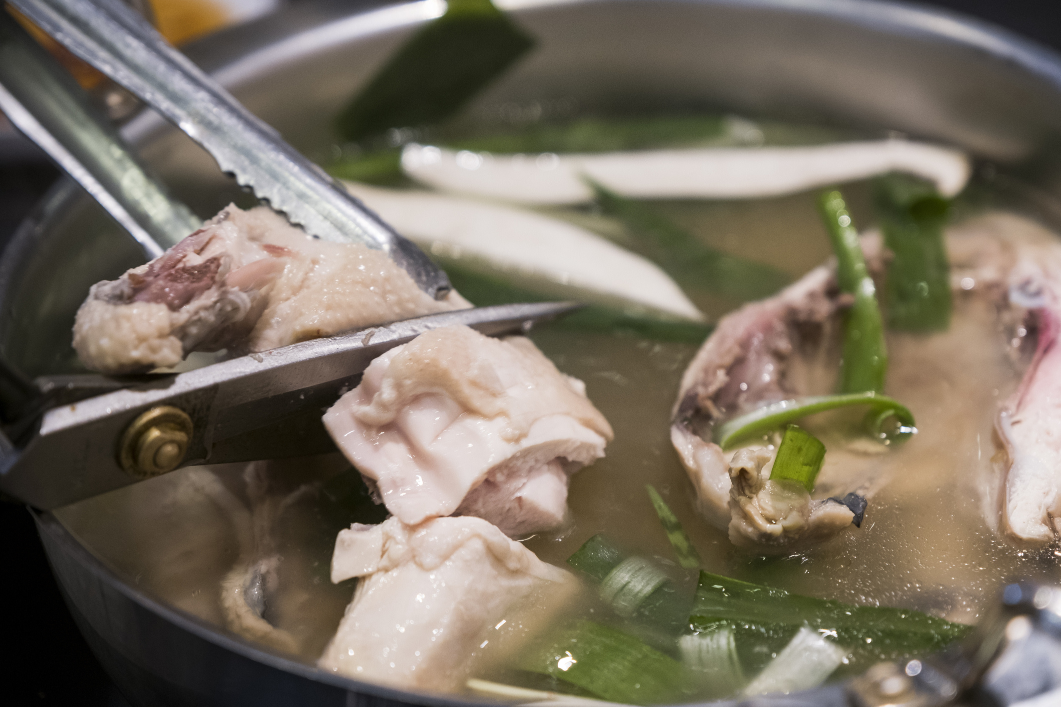 Куриный рулет в бутылке домашних условиях рецепт Куриный рулет в бутылке домашних условиях рецепт