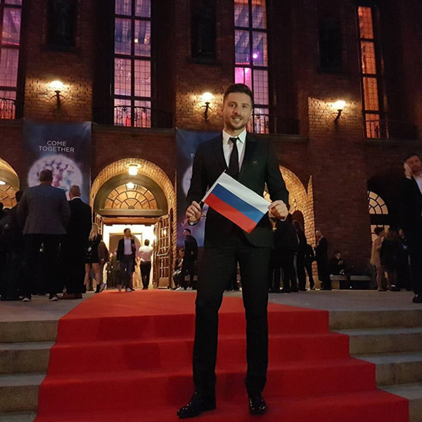 Лазарев записал видеобращение поклонникам Лазарев записал видеобращение поклонникам