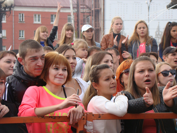 Танцы на сквере - 2014
