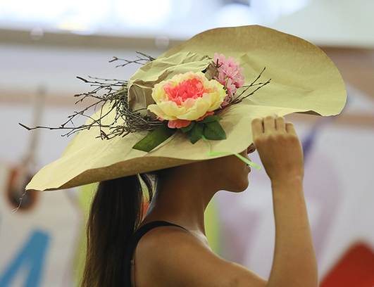 показ бумажной моды Paper Fashion Art показ бумажной моды Paper Fashion Art