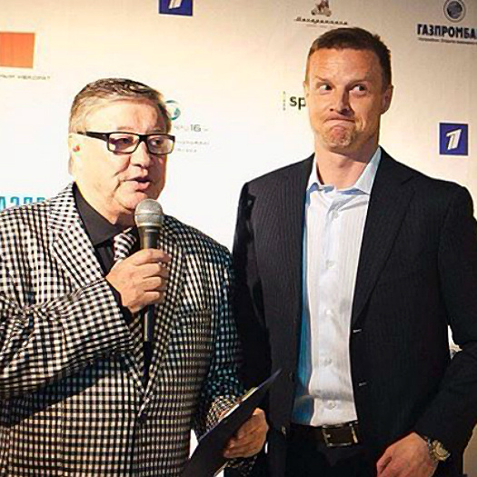Со знаменитым телекомментатором Геннадием Орловым: самое время набраться опыта! Вячеслав Малафеев станет ведущим на Первом канале: фото
