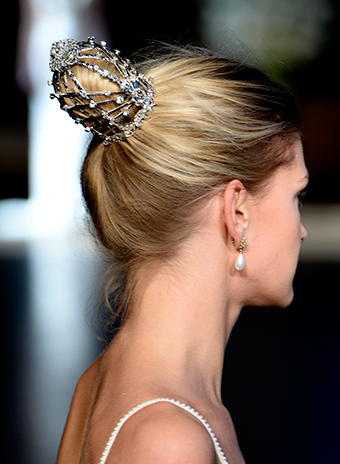 Модные прически: аксессуары