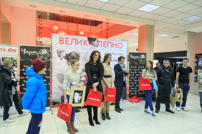 фото с кинопоказа в Чарли "Диор и я" 6 марта, Ростов-на-Дону фото с кинопоказа в Чарли "Диор и я" 6 марта, Ростов-на-Дону