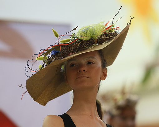 показ бумажной моды Paper Fashion Art показ бумажной моды Paper Fashion Art
