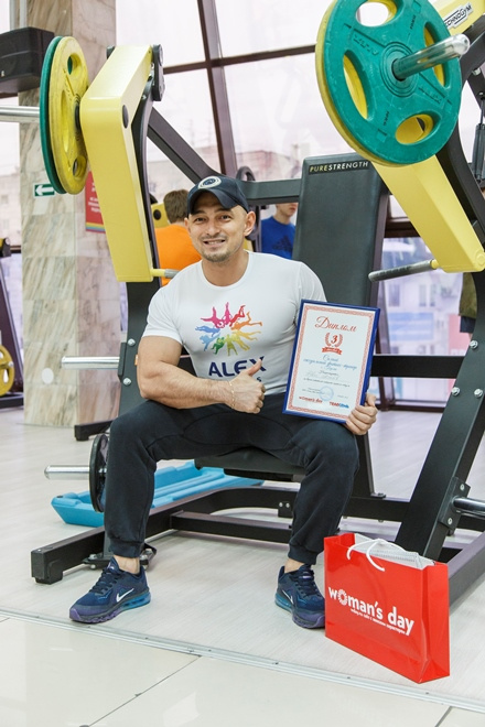 Равис Аминов фитнес-клуб ALEX FITNESS Равис Аминов фитнес-клуб ALEX FITNESS