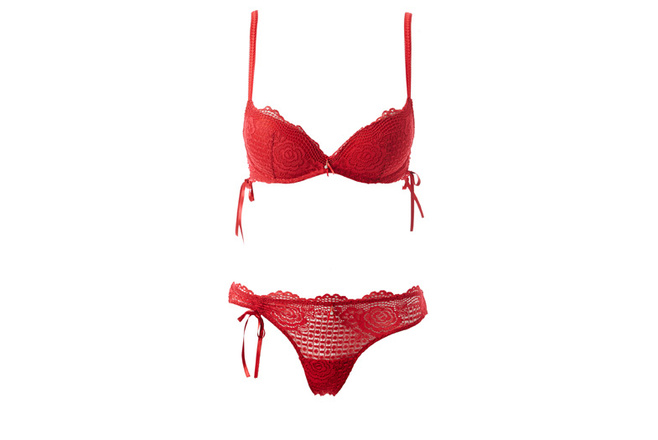 Комплект белья Intimissimi: бра 2899 р.; трусы 999 р.