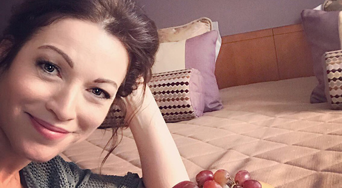 Алена Хмельницкая нашла английскую няню для дочери в English Nanny Алена Хмельницкая нашла английскую няню для дочери в English Nanny