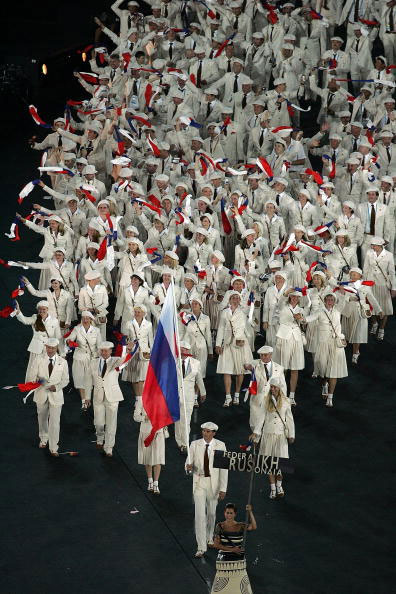 Олимпиада в Афинах 2004: форма команды России Олимпиада в Афинах 2004: форма команды России