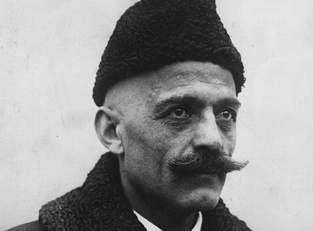 Георгий Гурджиев, учитель танцев Георгий Гурджиев, учитель танцев