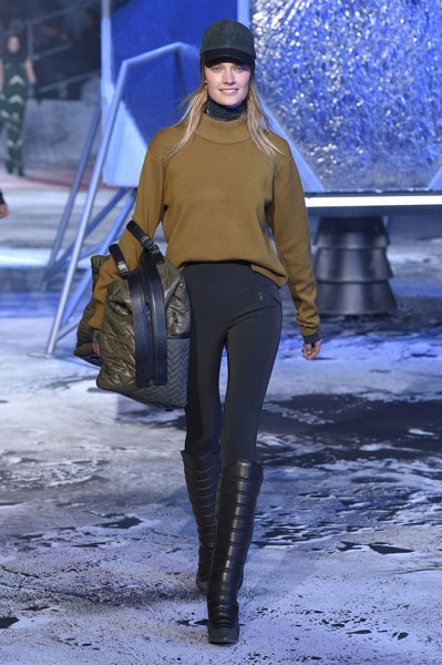 Показ H&M Studio осень-зима 2015 Показ H&M Studio осень-зима 2015
