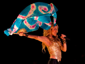 Шакира (Shakira) не стала заявлять в полицию из-за ограбления Шакира (Shakira) не стала заявлять в полицию из-за ограбления