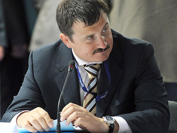 Михаил Кузовлев был избран президентом Банка Москвы практически единогласно Михаил Кузовлев был избран президентом Банка Москвы практически единогласно