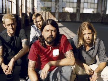 Дэйв Грол (Dave Grohl) считает, что, если хочешь сохранить отношения, не надо болтать лишнего Дэйв Грол (Dave Grohl) считает, что, если хочешь сохранить отношения, не надо болтать лишнего