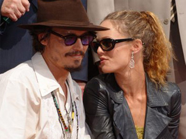 Джонни Депп (Johnny Depp) и Ванесса Паради (Vanessa Paradis) Джонни Депп (Johnny Depp) и Ванесса Паради (Vanessa Paradis)