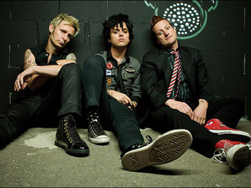 Сын солиста Green Day пошел по стопам отца Сын солиста Green Day пошел по стопам отца