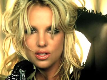 Бритни Спирс (Britney Spears) больше не краснеет за свою фигуру Бритни Спирс (Britney Spears) больше не краснеет за свою фигуру