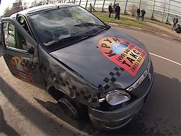 Автомобиль виновника ДТП удалось остановить, стреляя по колесам ДТП, происшествие, Москва