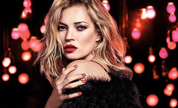 Кейт Мосс в рождественской кампании Rimmel Кейт Мосс в рождественской кампании Rimmel