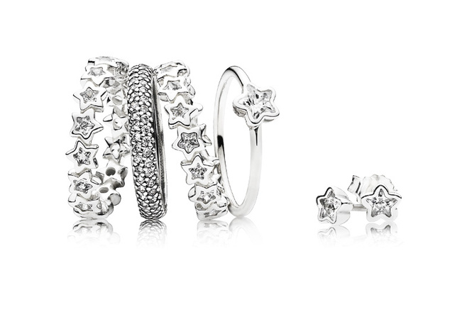 Украшения Pandora: кольца от 2550 р., серьги 1950 р.