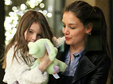Кэти Холмс (Katie Holmes) хочет воспитывать Сури Круз одна Кэти Холмс (Katie Holmes) хочет воспитывать Сури Круз одна