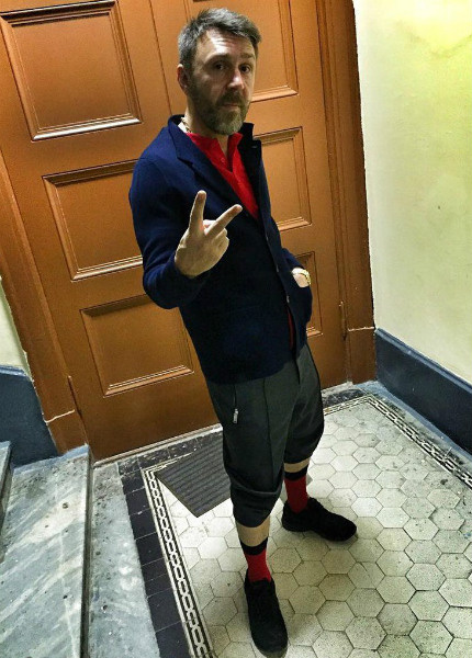 Сергей Шнуров показал, как модно одеваться летом Сергей Шнуров фото