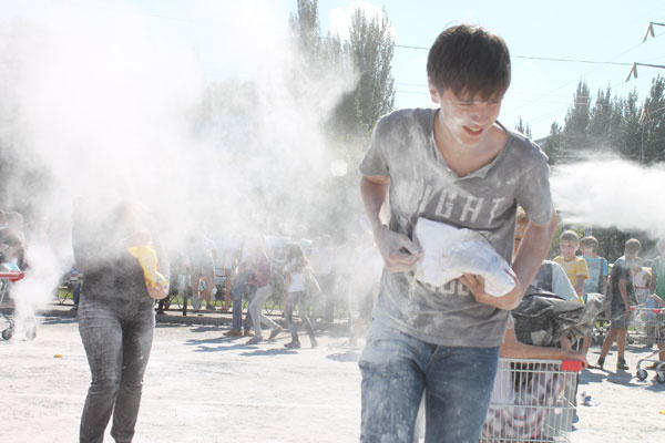 фестиваль красок в самаре 2014 фестиваль красок в самаре 2014