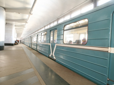 Поезд в метро Поезд в метро