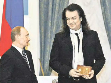 Филипп Киркоров собрался голосовать за Владимира Путина Филипп Киркоров собрался голосовать за Владимира Путина