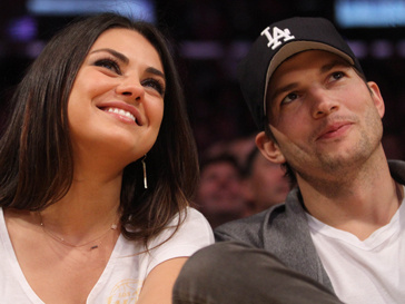 Мила Кунис (Mila Kunis) и Эштон Катчер (Ashton Kutcher) Мила Кунис (Mila Kunis) и Эштон Катчер (Ashton Kutcher)
