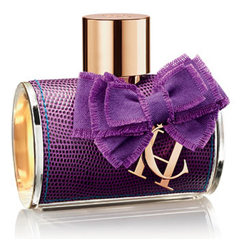 В аромате CH Sublime, Carolina Herrera, традиционное сочетание розы и пачули предстает в новом, более легком звучании.