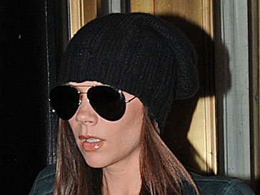 Виктории Бекхэм (Victoria Beckham) придется обуться в балетки Виктории Бекхэм (Victoria Beckham) придется обуться в балетки