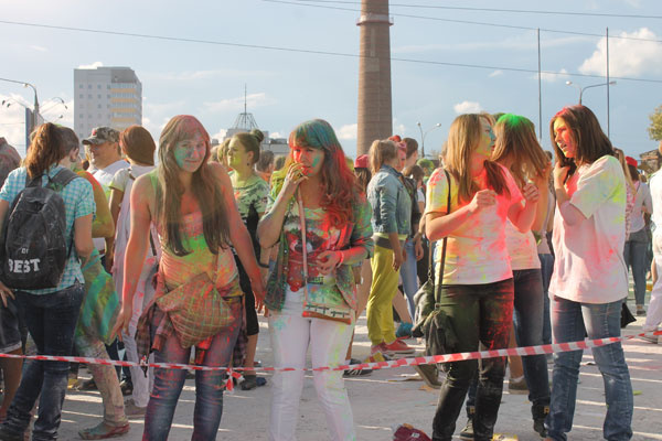 фестиваль красок в самаре 2014 фестиваль красок в самаре 2014