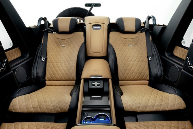 Новый Mercedes-Maybach G 650 Landaulet Новый Mercedes-Maybach G 650 Landaulet