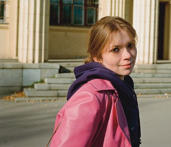 Александра, 18 лет «Я люблю людей» Александра, 18 лет «Я люблю людей»