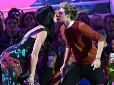 Кэти Перри (Katy Perry) и Ниал Хоран (Niall Horan) Кэти Перри (Katy Perry) и Ниал Хоран (Niall Horan)