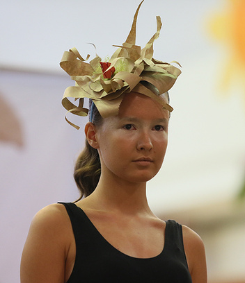 показ бумажной моды Paper Fashion Art показ бумажной моды Paper Fashion Art