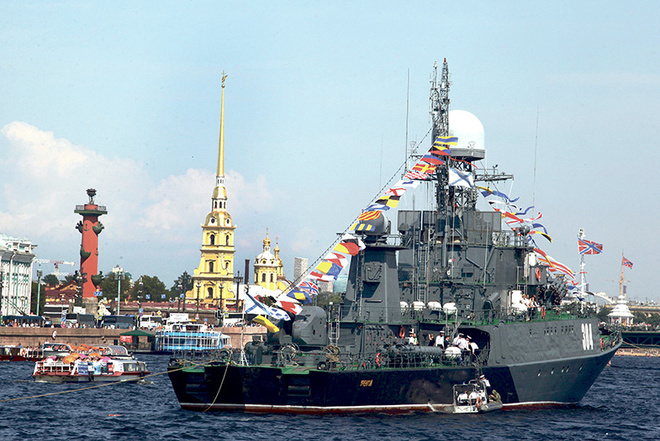 День ВМФ в Петербурге: дата, программа, парад кораблей в Неве