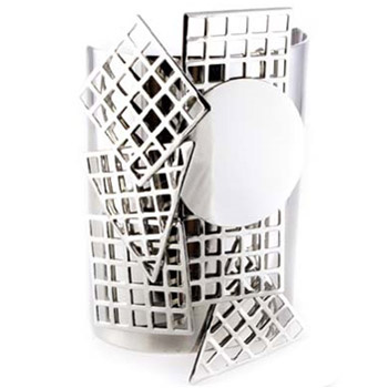 Браслет-манжет с геометрическими фигурами из новой коллекции Modern Metals от Susan Hanover. Браслет-манжет с геометрическими фигурами из новой коллекции Modern Metals от Susan Hanover.