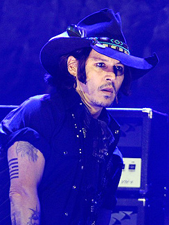 Джонни Депп оказался отличным гитаристом! Джонни Депп (Johnny Depp)