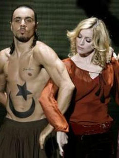 Мадонна нашла в каббале смысл жизни. Мадонну (Madonna)