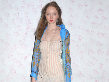 Лили Коул (Lily Cole) ратует за бережное обращение с окружающей средой Лили Коул (Lily Cole) ратует за бережное обращение с окружающей средой