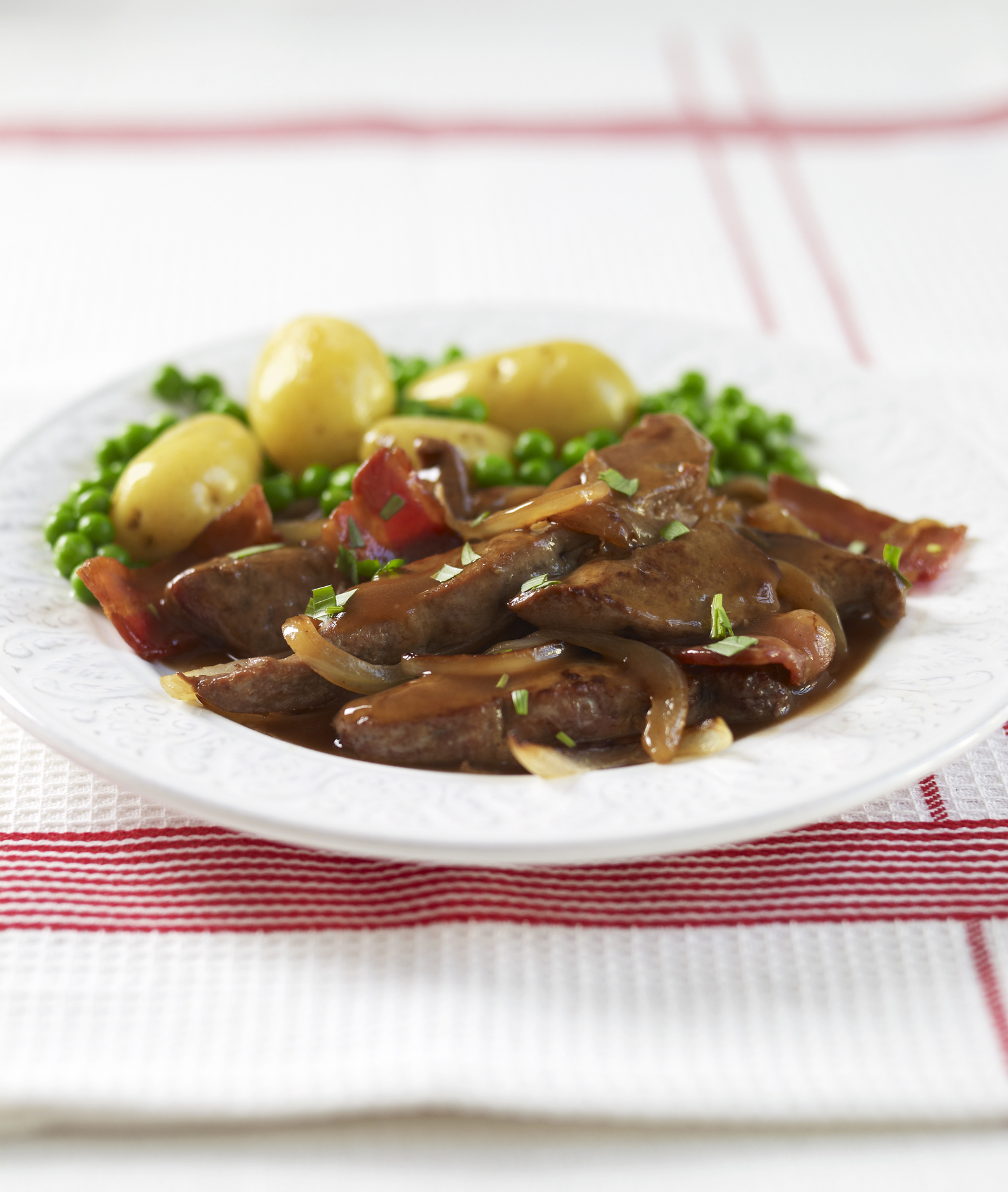 Рецепт куриной печени в сметане с луком пошагово Рецепт куриной печени в сметане с луком пошагово