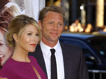 Кристина Эпплгейт (Christina Applegate) и Мартин ЛеНобль (Martyn LeNoble) впервые стали родителями Кристина –Эпплгейт (Christina Applegate) и Мартин ЛеНобль (Martyn LeNoble) впервые стали родителями