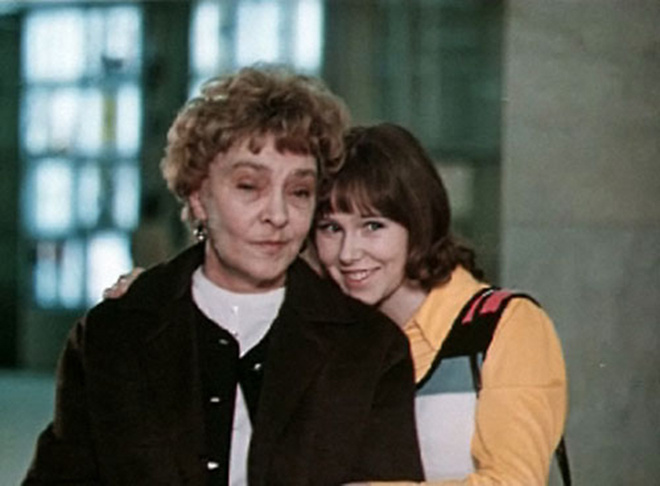 «Вылет самолета задерживается» (1974 г.) «Вылет самолета задерживается» (1974 г.)
