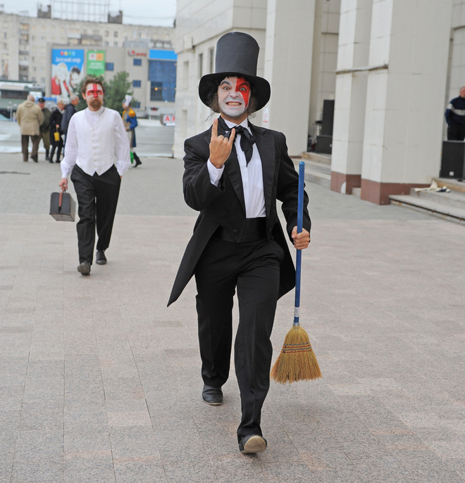 Театр-Театр: субботник Театр-Театр: субботник