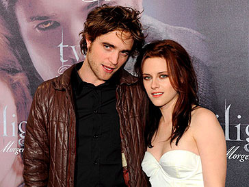 Кристен Стюарт (Kristen Stewart) и Роберт Паттинсон (Robert Pattinson) Кристен Стюарт (Kristen Stewart) и Роберт Паттинсон (Robert Pattinson)