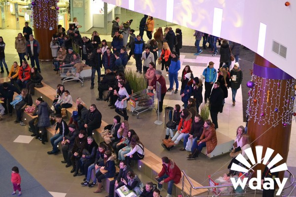 Волгоград, ночь Sale в ТРЦ "Акварель", 24 января 2015 Скидки, распродажи, sale